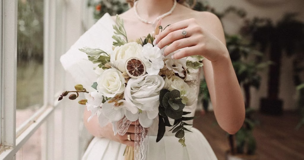 lace wedding dress